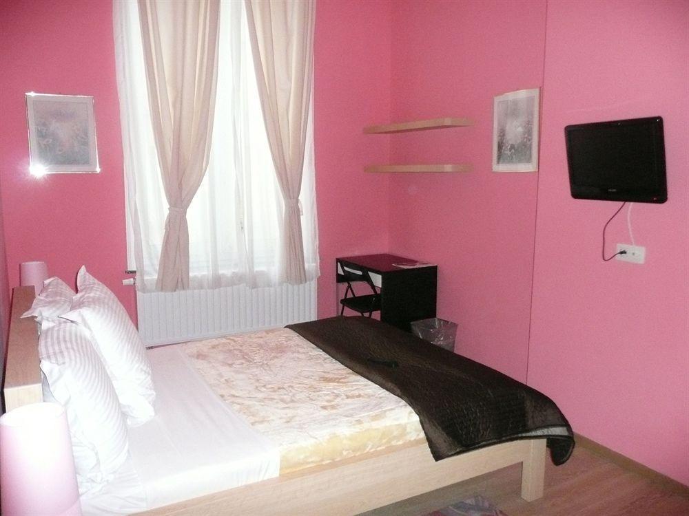 Hotel Du Parlement Ixelles ภายนอก รูปภาพ